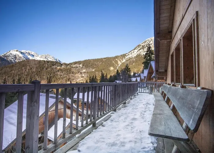 Ozzy Chalet Oz